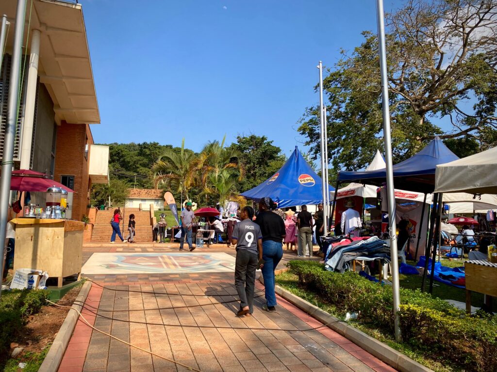 Bazar food venders thrive